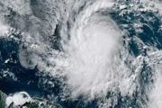 Protección Civil anuncia despliegue de 8 mil 500 soldados por huracán ‘Beryl’