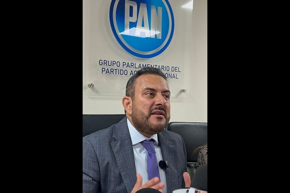 Presenta PAN iniciativa de ley para regular el uso de celular en las escuelas