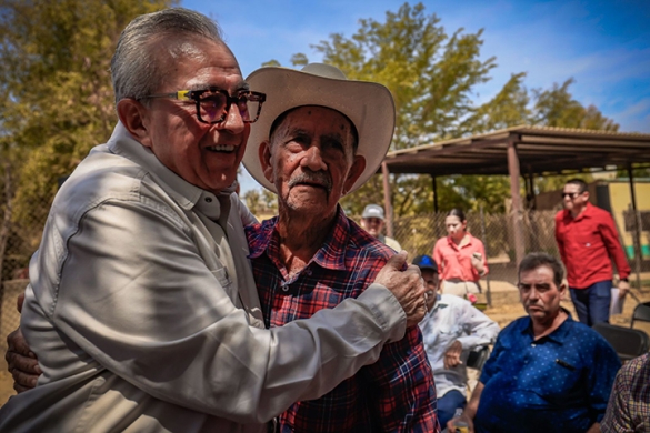 Generamos también el desarrollo en los pueblos pequeños de Sinaloa, expresa el gobernador Rocha