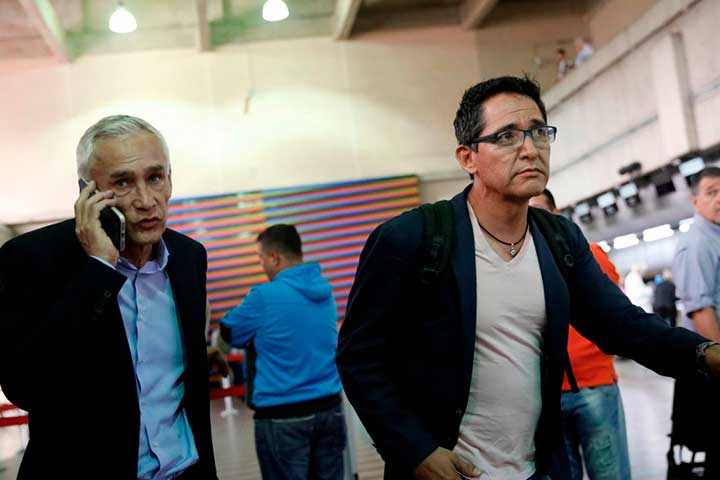 Venezuela deporta a grupo de periodistas de Univision encabezado por Jorge Ramos